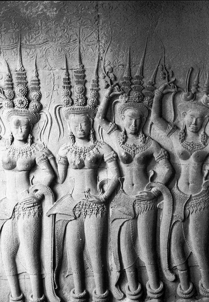 [96] - Angkor Wat, Detail Tänzerinnen