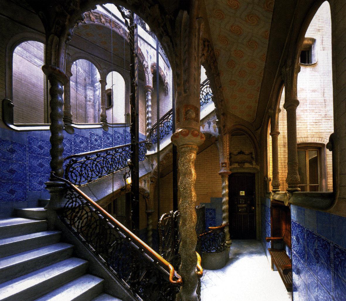 [68] - Antonio Gaudi, Casa Calvet, Innenaufnahme